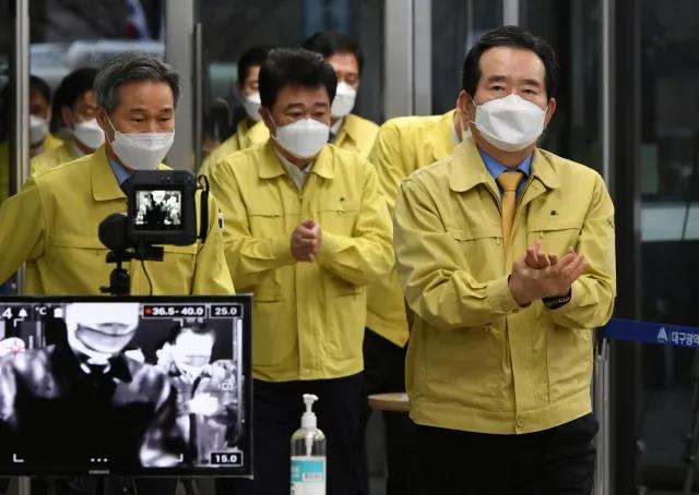 韓國1595例、日本894例、意大利470例…全球多地疫情升級！鐘南山建議全球形成聯(lián)防聯(lián)控機制.jpg